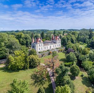 Image post by @christiesrealestate on Instagram
