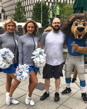 Image post by @detlionscheerleaders on Instagram