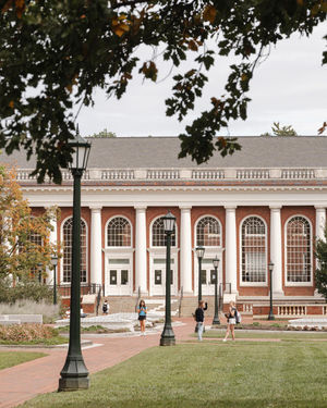 Image post by @uva on Instagram