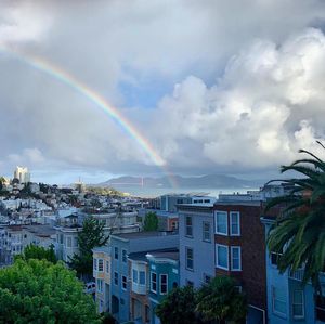 Image post by @onlyinsf on Instagram