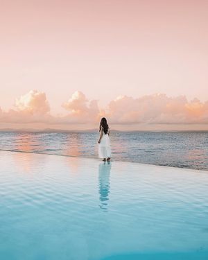 Image post by @belowthesamesun on Instagram