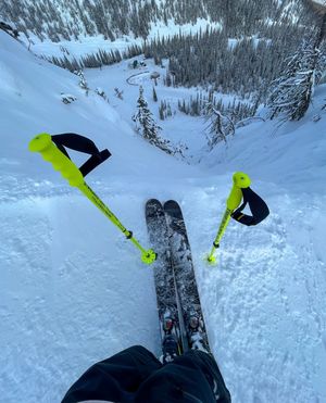 Image post by @j_skis on Instagram