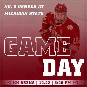 Image post by @du_hockey on Instagram