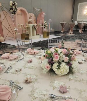 Image post by @flowergardenatl on Instagram