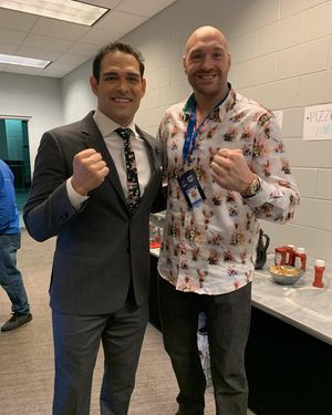 Image post by @mark_sanchez on Instagram