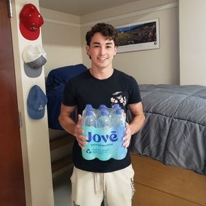 Image post by @drinkjove on Instagram