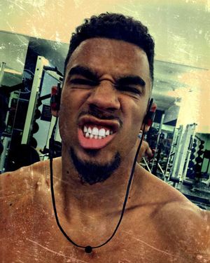 Image post by @evanderkane on Instagram