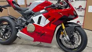 Video post by @motorcyclemallbelleville on YouTube