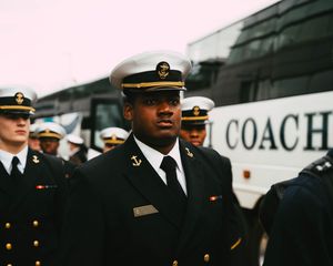Image post by @navyfb on Instagram