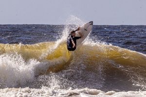 Image post by @wsl.qs on Instagram
