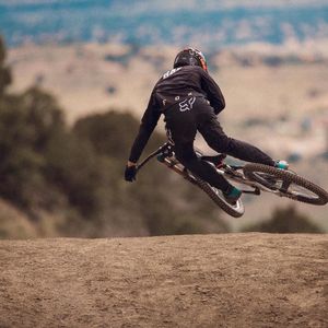 Image post by @foxmtb on Instagram