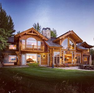 Image post by @christiesrealestate on Instagram