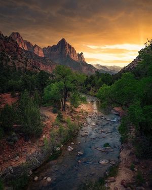 Image post by @nationalparkscollective on Instagram
