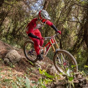 Image post by @foxmtb on Instagram
