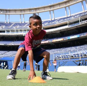 Image post by @holidaybowl on Instagram