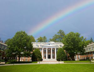 Image post by @tuckschool on Instagram