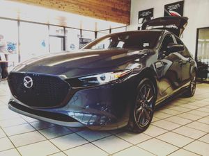 Image post by @parkmazda on Instagram