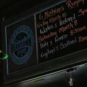 Image post by @roaringriot on Instagram