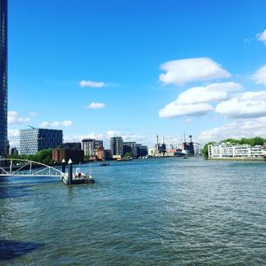 Image post by @rhysenoch1 on Instagram