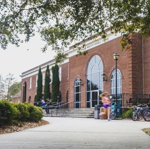 Image post by @uncw.alumni on Instagram