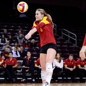 Image post by @uscwomensvolley on Instagram