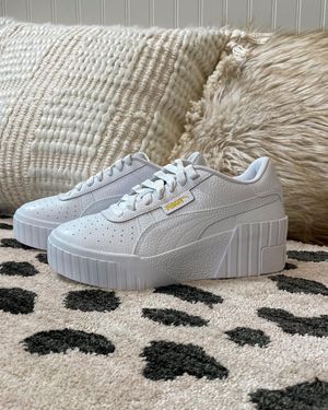 Image post by @dsw on Instagram