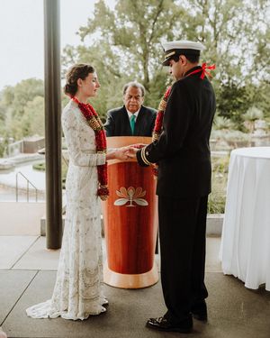 Image post by @thismodernlovephoto on Instagram