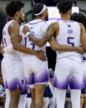 Image post by @uw_mbb on Instagram