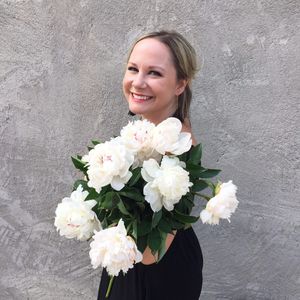 Image post by @thebloombartx on Instagram