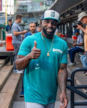 Image post by @Mariners on Twitter