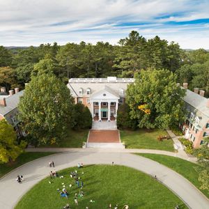 Image post by @tuckschool on Instagram