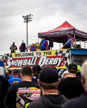 Image post by @NASCARRoots on Twitter