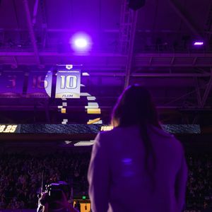 Image post by @uwathletics on Instagram