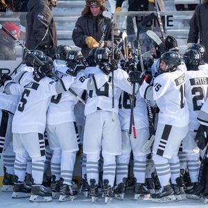 Image post by @hockeydaymn on Instagram