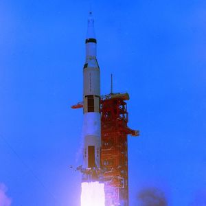 Image post by @nasaartemis on Instagram