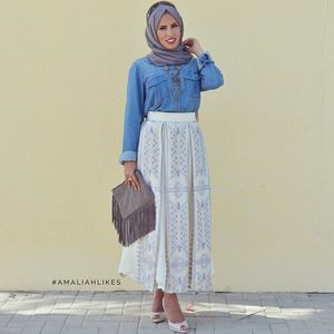 Image post by @amaliah_com on Instagram