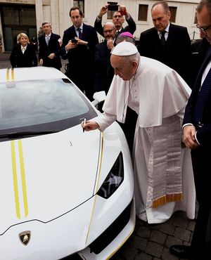 Image post by @Lamborghini on Twitter