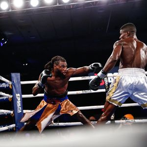 Image post by @showtimeboxing on Instagram