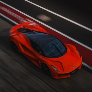 Image post by @lotuscars on Instagram