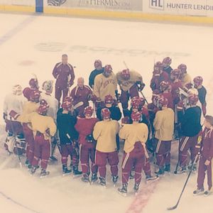 Image post by @du_hockey on Instagram