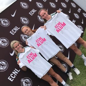 Image post by @ecnlgirls on Instagram