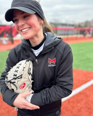 Image post by @maryville_softball on Instagram