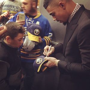 Image post by @evanderkane on Instagram
