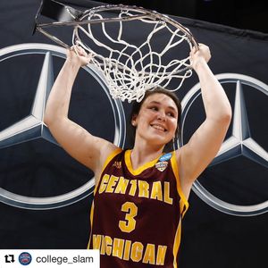 Image post by @cmuwbball on Instagram
