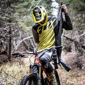 Image post by @foxmtb on Instagram