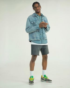 Image post by @shai on Instagram