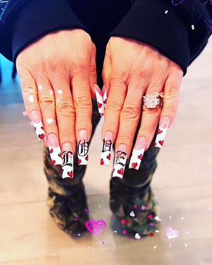Image post by @gwenstefani on Instagram