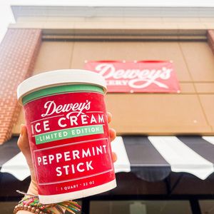 Image post by @deweysbakerygso on Instagram