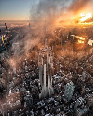 Image post by @empirestatebldg on Instagram
