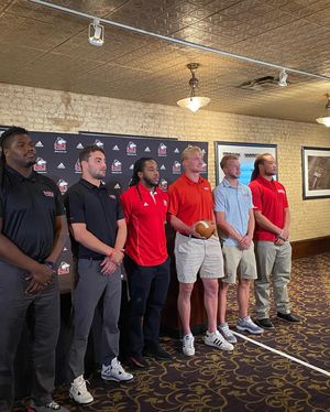 Image post by @niuhuskies on Instagram